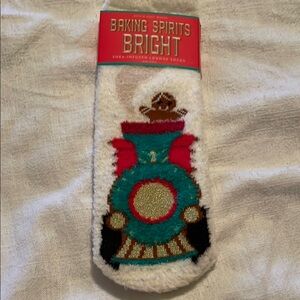Bath and Body Works  BAKING SPIRITS BRIGHT shea infused lounge  Socks